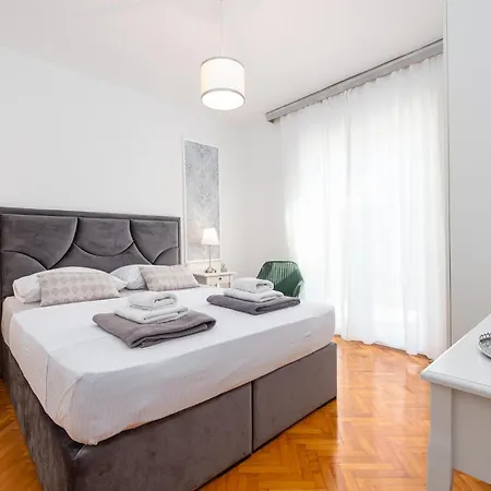 Gorgeous In With Kitchen Ferienhaus