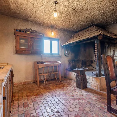 Ferienhaus Gorgeous In With Kitchen *