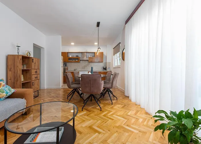 Awesome In Vikendica Betina (Sibenik-Knin)