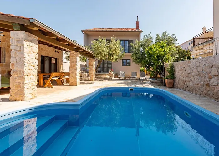 Awesome In Betina (Sibenik-Knin)