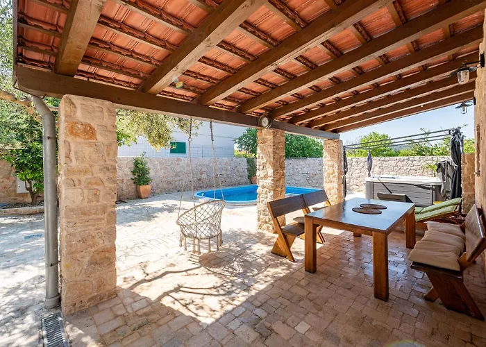 Awesome In * Betina (Sibenik-Knin)