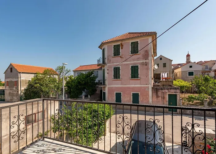 Vikendica Awesome In Betina (Sibenik-Knin)