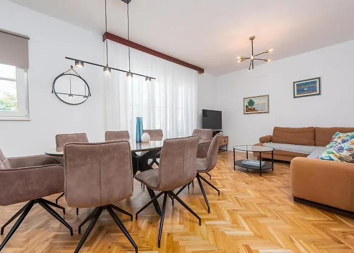 Vikendica Awesome In Betina (Sibenik-Knin)